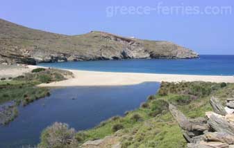 Cora Playas para la isla de Andros en Ciclades, Islas Griegas, Grecia