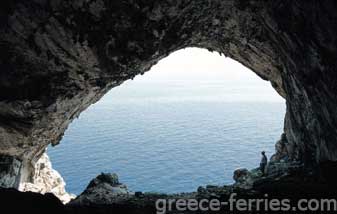 Crisospilia Folegandros en Ciclades, Islas Griegas, Grecia