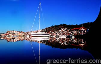 Poros des îles du Saronique Grèce