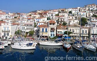 Poros en Golfo Sarónico, Islas Griegas, Grecia